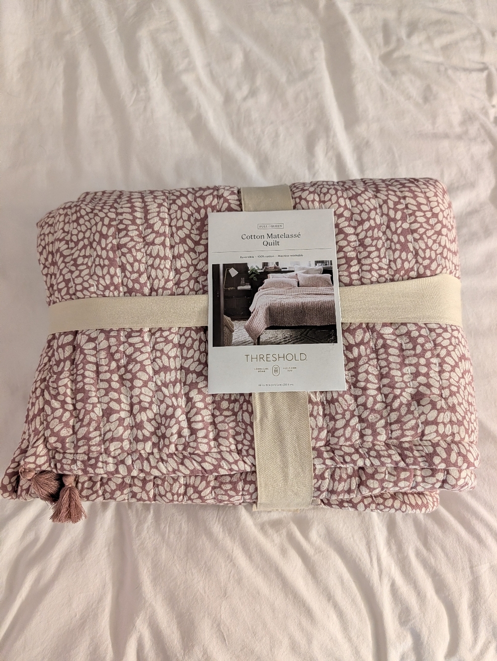 Threshold Matelasse Swirl Quilt - Pink & Cream - 100% Cotton Outer Layer - Queen